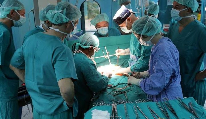 NOVA EPIDEMIJA PRETI SRBIJI Svaka peta osoba ima ovu dijagnozu, zbog nje se može razviti i RAK: Na udaru su svi uzrasti, a da bismo je sprečili potrebno je samo JEDNO